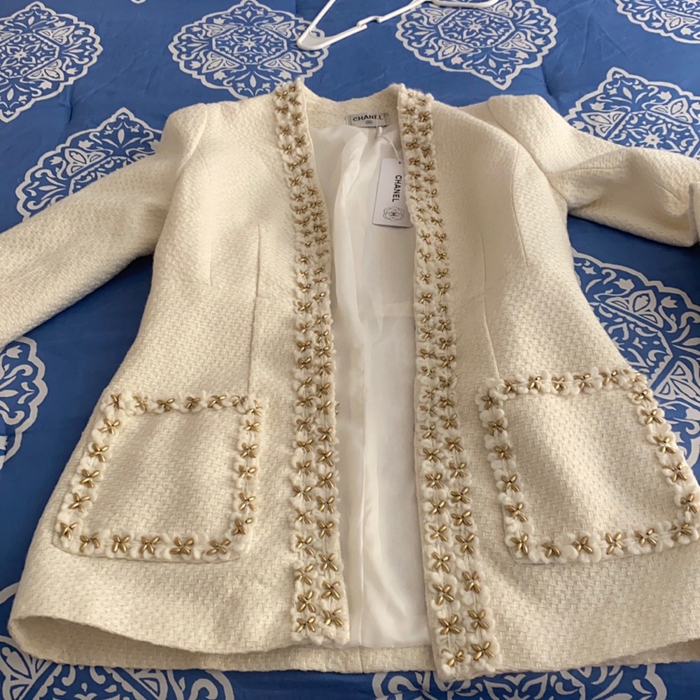 Never worn Chanel blazer